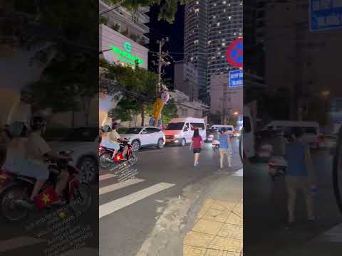 Just stop for a minute and smile 😊 Why is everybody so serious? #vietnam #nhatrang #depcoffee