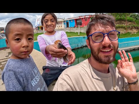 Kadınlar Çamaşırlarını Bakın Nerede Yıkıyor! Guatemala'daki Kadın Çamaşırhanesi #256