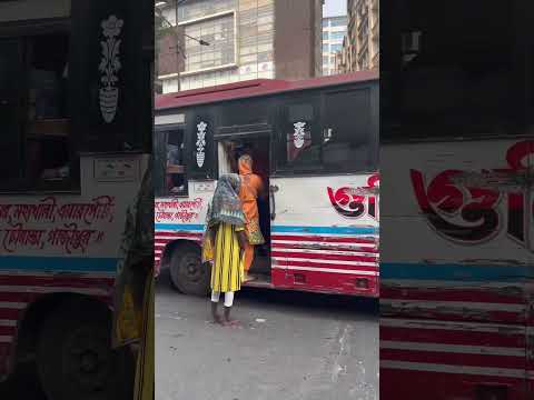 Bangladeş , Transeksüel Kadın Dilenci Gerçeği 🇧🇩