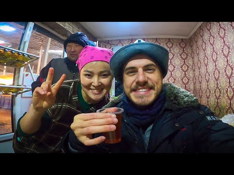 TÜRKÇE Konuşarak KIRGIZİSTAN Yerel Pazarlarını Geziyorum! -124 🇰🇬