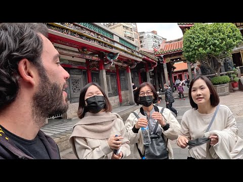 TAPINAKTA ÇİNLİ KIZLAR Diyor ki 'SEVGİLİM Olacak, EVLENECEKMİŞİM!'