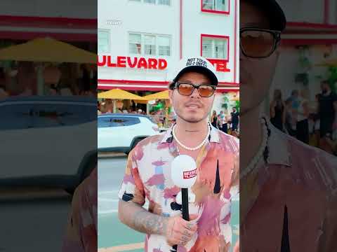 BENİ DE GEZDİRİN DİYORSAN İZLE