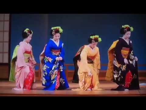 Japonya'nın Ünlü Geyşaları ve Muhteşem Dans