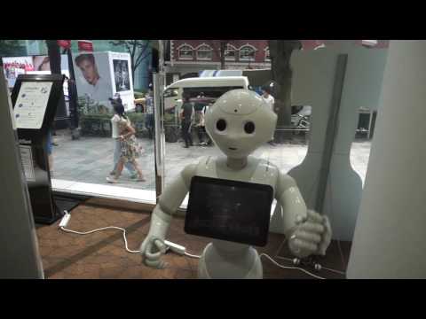 Japonya'da İnsanımsı Robotlar Dans Ediyor!