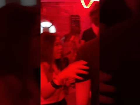 Çin'de Sevgili Bulma Barı - Chongqing