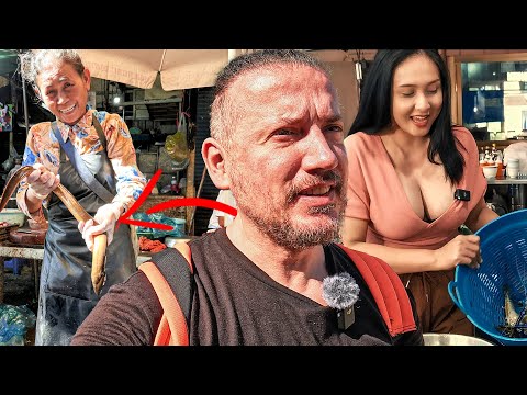 Kamboçya'nın Arka Sokakları - Yürüyen Her Şeyi Yiyorlar 🇰🇭