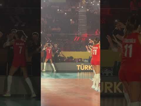 Melissa Vargas'ın ismi yanlış okununca Ebrar Karakurt ve Zehra Güneş'in verdiği tepki