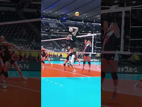 Vargas Sonradan Girdi ve Şovunu Yaptı - Türkiye Peru