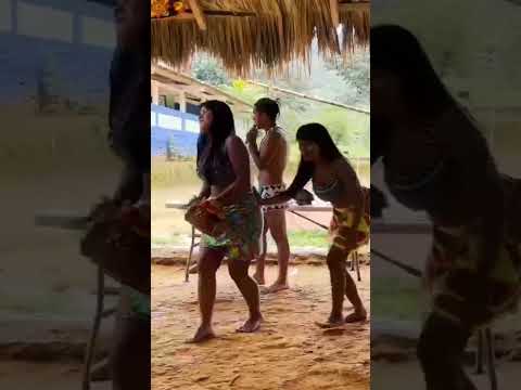 Gördüğüm en kısa insanlar! Yağmur ormanlarında yaşayan Embera kabilesi. https://youtu.be/ge5CtoxvhXI