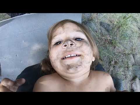 OTOSTOPLA DÜNYA TURUNA ÇIKAN BEBEK (GÜRCİSTAN)#5