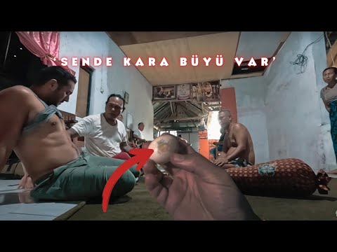 Bali'de Yağmurdan Kaçarken Kendimi Büyücünün Evinde Buldum!
