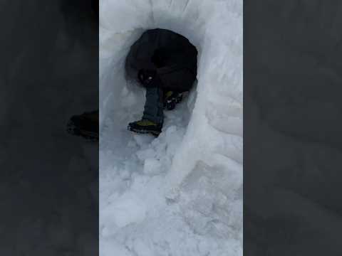 Kar Mağarasında Kalmak