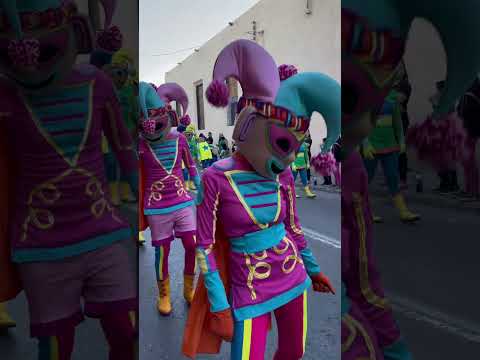 Bakın Meksikada çocuk karnavalı nasıl oluyor! #meksika  #tatil