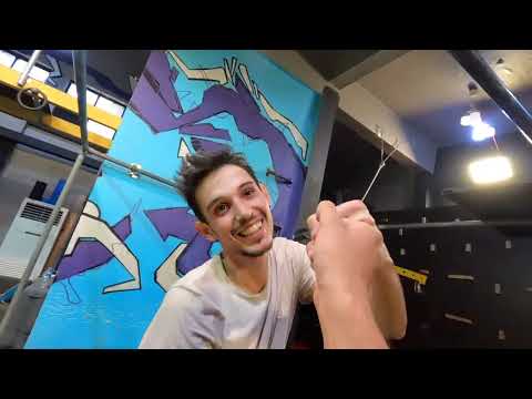 Parkour Salonuna geldik! (Emre'nin ilk denemesi)