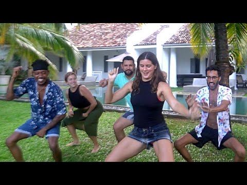 Fransız Komşumuzun Veda Partisi ! (zumba yaptık)