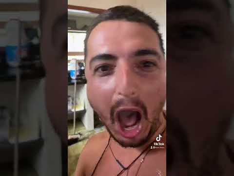 Hey baby ! Shower time :) #brazil #hostel #travel #seyahat