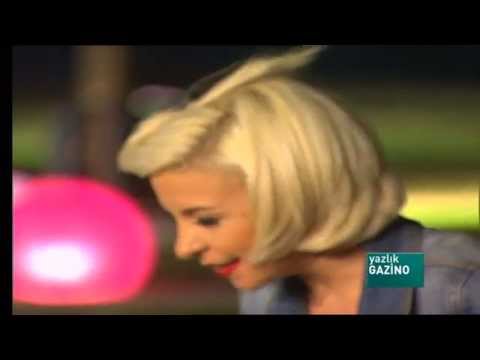 Model "Pembe Mezarlık" Live Performance