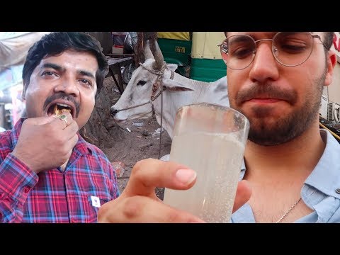 KAZIK!! Hindistan'da İlk Gün, İLGİNÇ Sokak Yemekleri ve Yaşam (Delhi VLOG)