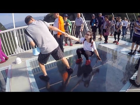 Yürümesi Yürek İsteyen Cam Köprü - Tienman - ÇİN