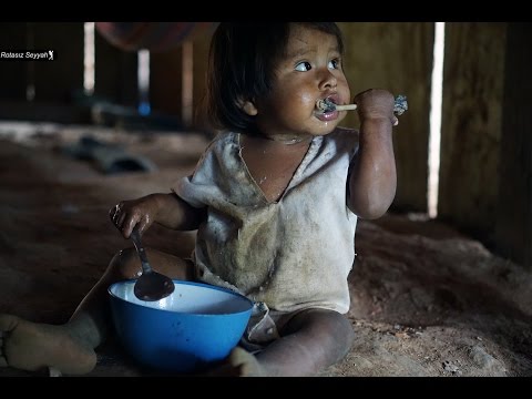 Bir Yaşındaki Çocuğun Kendi Kendine Yemek Yemesi