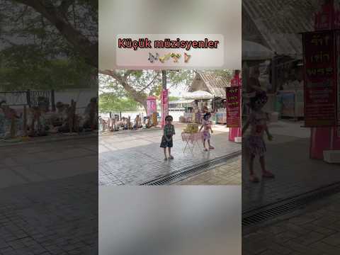 Taylandlı Çocukların Muhteşem Müzik Gösterisi 🎶
