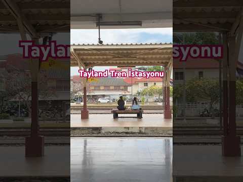 Tayland’da Tren İstasyonunda Duş Kabini Var! Hem Ucuz Hem Temiz