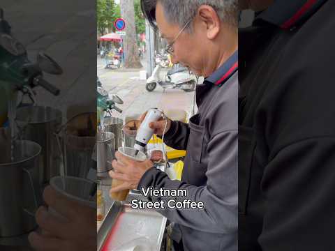 Sokakta Vietnam Kahvesi Nasıl Yapılır? #VietnamCoffee #StreetCoffee #VietnamStreetFood #CàPhêSữaĐá