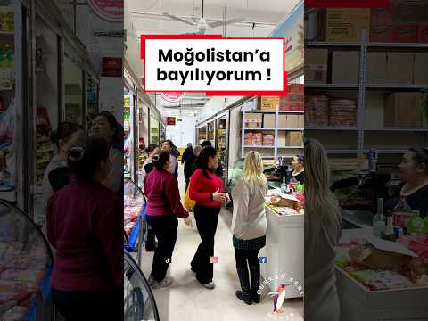 Moğolistan’da çalışırken eğlenen esnaf kadınlar