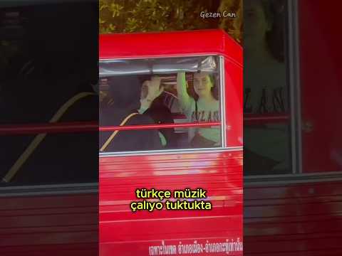 Niye herkes Tayland’da bana el sallıyor? 😂