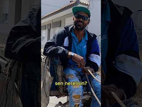 Yunanistan’da yürürken Türk’e denk geldim