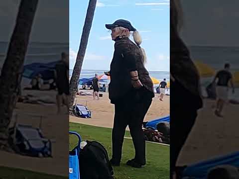 Hawaiili Teyze Bana Kıçını Açıp Hareket Çekti