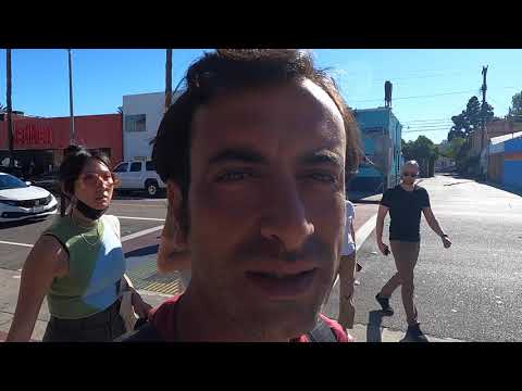 Venice Beach'te kadınlar erkeklerle fotoğraf çekilmek için para veriyor 🇺🇸