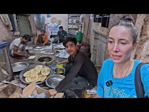 Delhi’de tek başıma MÜSLÜMAN mahallesinde  geziyorum ~4 🇮🇳